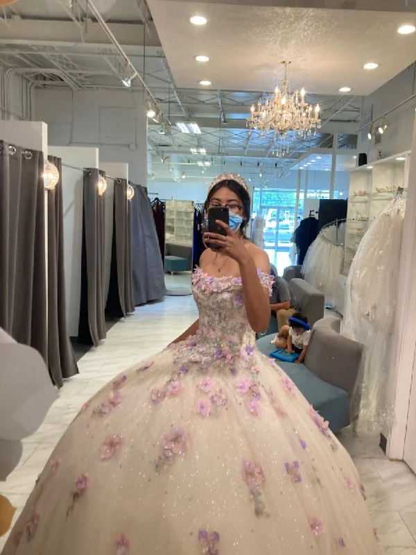 Stunning Off The Shoulder Floral Applique Quinceanera Dress Ball Gown Sweet 16 Dress Y4513 Stunning Off The Shoulder Floral Applique Quinceanera Dress Ball Gown Sweet 16 Dress Y4513
