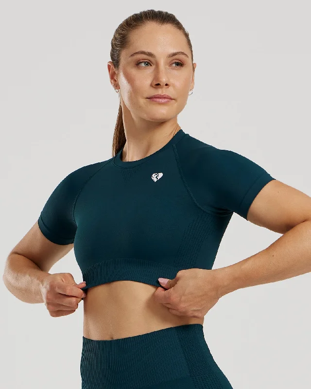 Power Seamless Short Sleeve Crop Top | Dark Moss Asymmetrical Pockets Print