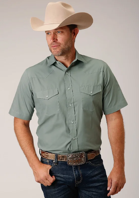 Roper Mens Dusty Green Cotton Blend Solid Broadcloth S/S Shirt Asymmetrical Pockets Print Roper Mens Dusty Green Cotton Blend Solid Broadcloth S/S Shirt Asymmetrical Pockets Print