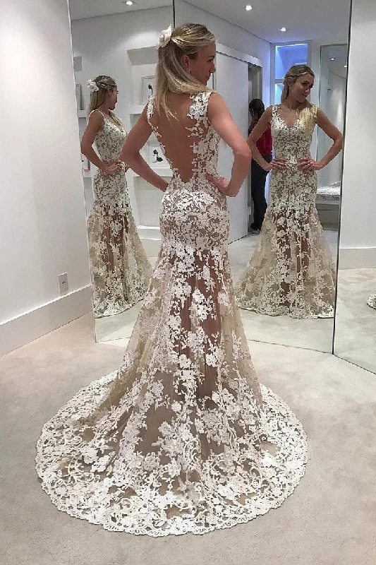 Sexy Mermaid/Trumpet Wedding Dresses V Neck With Applique Sweep Train Tunics Stylish elegant Sexy Mermaid/Trumpet Wedding Dresses V Neck With Applique Sweep Train Tunics Stylish elegant