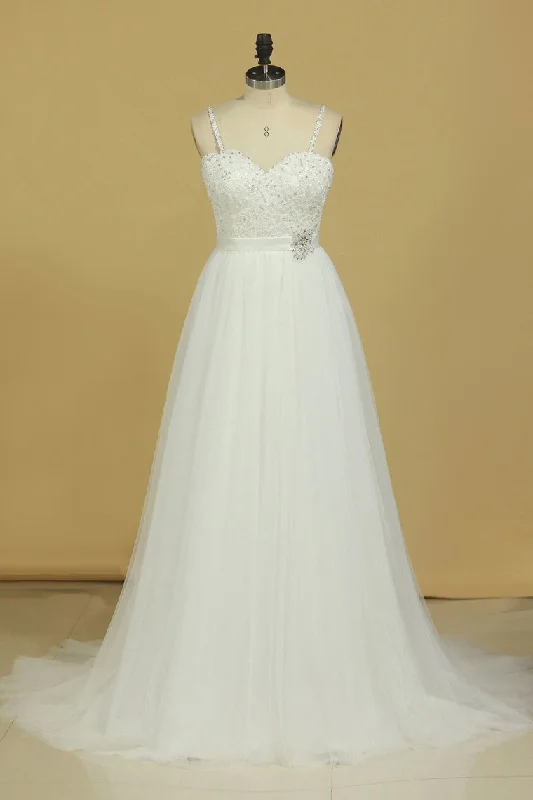 Sexy Open Back A Line Wedding Dresses Spaghetti Straps Tulle With Applique And Sash Casual Short Summer Sexy Open Back A Line Wedding Dresses Spaghetti Straps Tulle With Applique And Sash Casual Short Summer