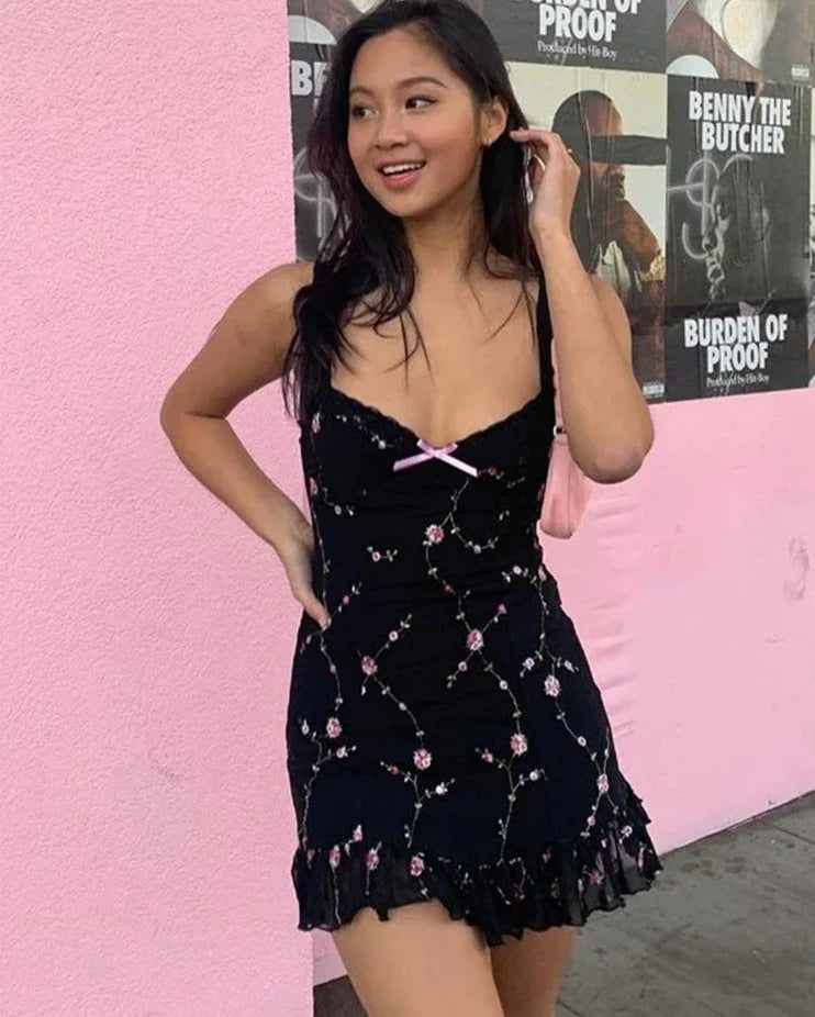 Summer Sweet Flowers Embroidery V-Neck Sling Mini Dress Women Elegant Casual Streetwear Sexy Mesh A-Line Lady Dress Off-the-shoulder Chic Trendy Summer Sweet Flowers Embroidery V-Neck Sling Mini Dress Women Elegant Casual Streetwear Sexy Mesh A-Line Lady Dress Off-the-shoulder Chic Trendy